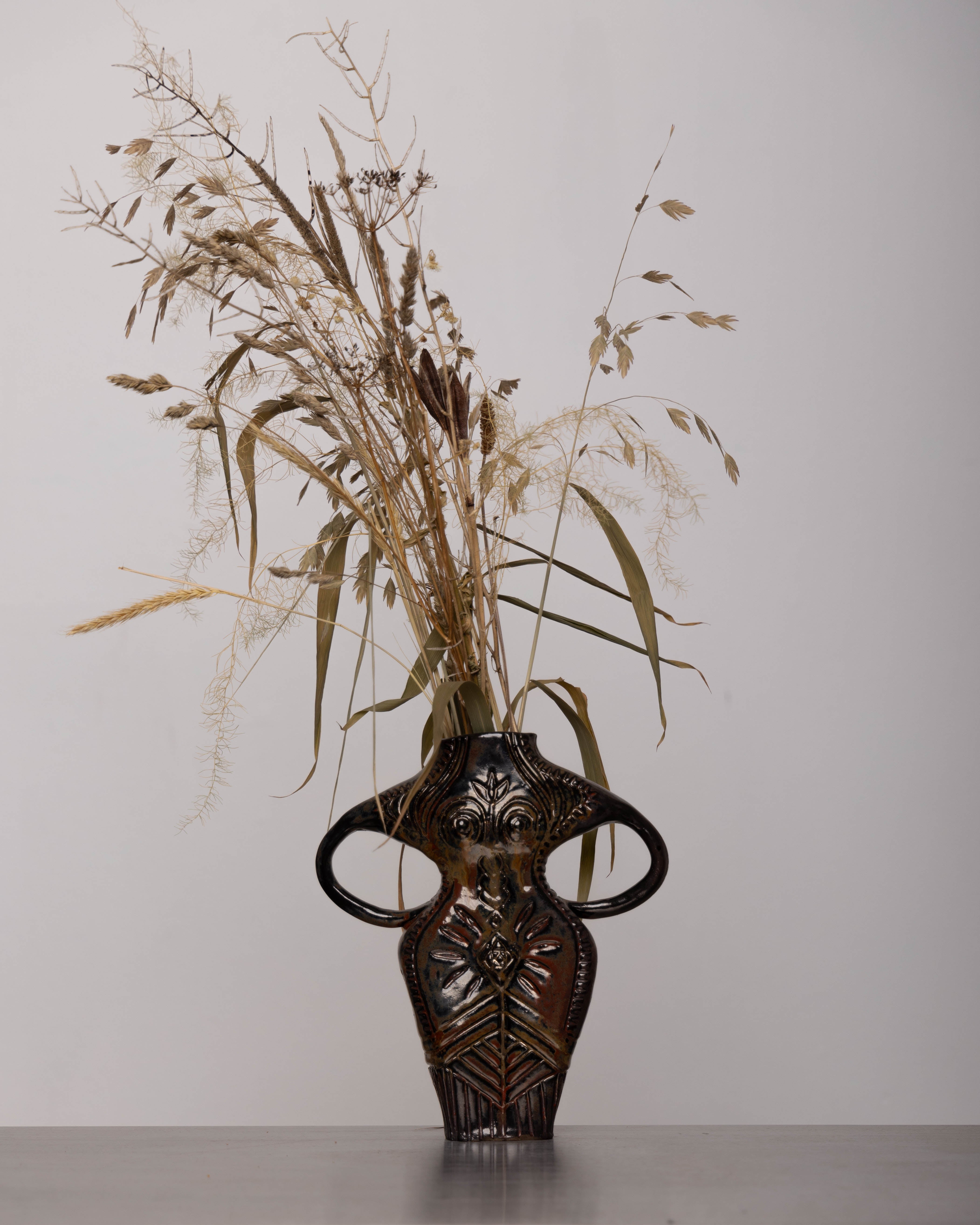 Discover the KKS Madonna Vase – a handmade 9"x8" ceramic vase, featuring sculptural elegance and artisanal craftsmanship.