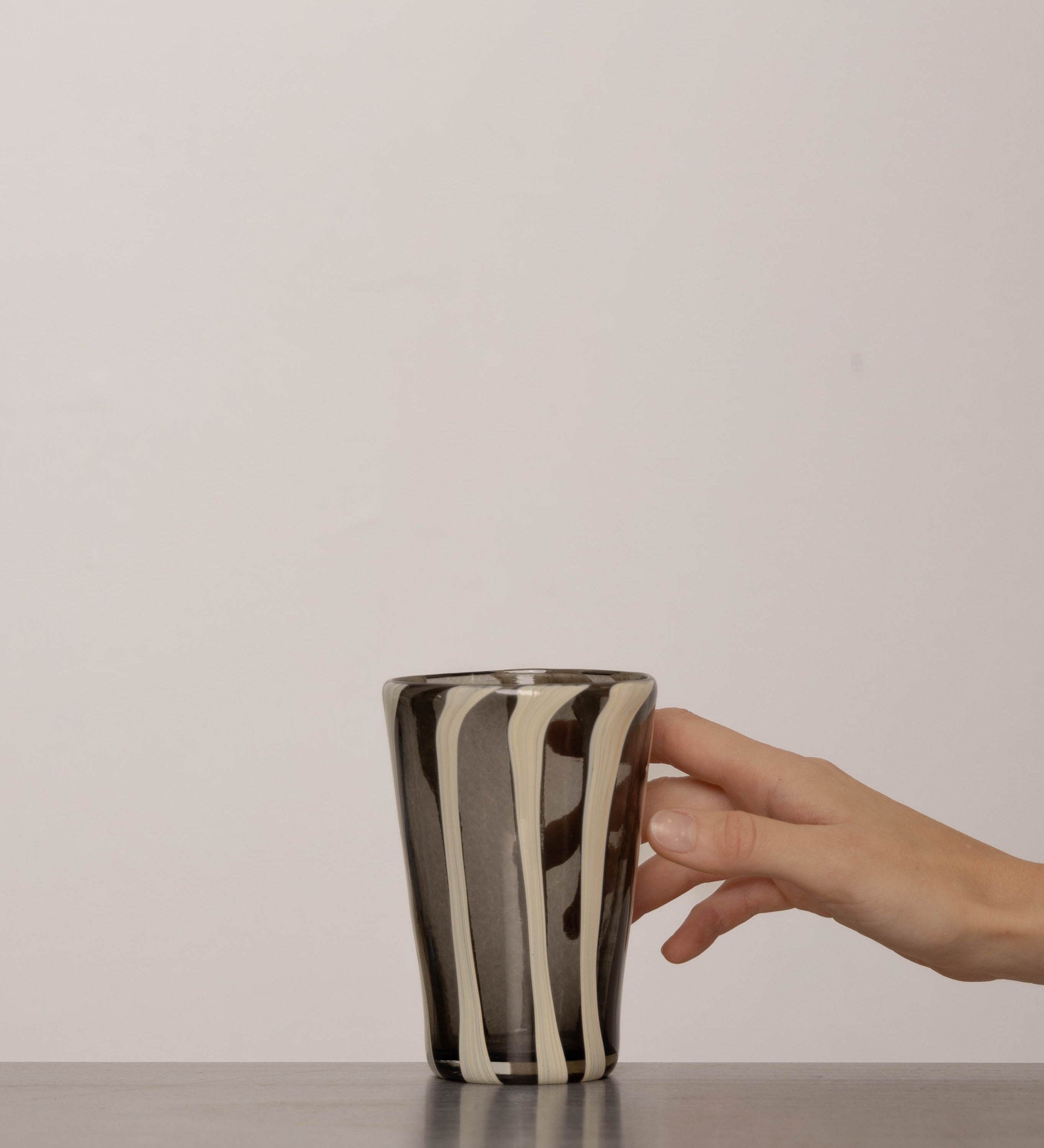 YAKUSH STRIPS Glass B&W - KHATA