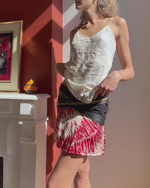 custo-barcelona-skirt — silent modeled video